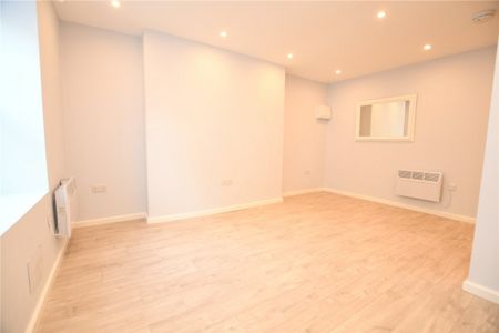 1 Bed Property To Rent - Photo 3