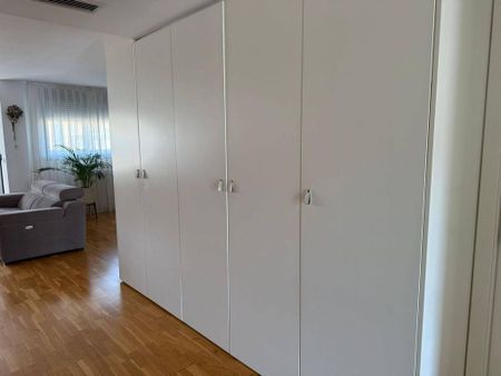 3 room luxury Flat for rent in Valencia - Photo 2