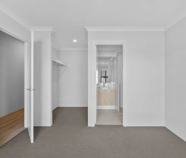 Brand New Coastal Living - Spacious 3 Bedroom, 2 Bathroom Home - Photo 6