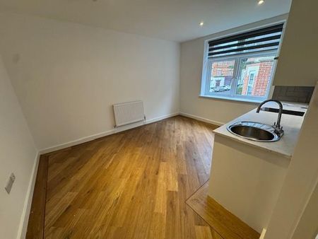 Studio to rent - Photo 4