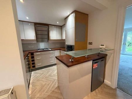 Aldborough Way, YO26 - Photo 3