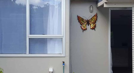 Butterfly Cottage - 1 bedroom with own Garage - Photo 4