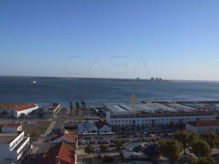 4 room luxury Flat for rent in Baixa de Setubal, Setúbal, Distrito de Setúbal - Photo 5