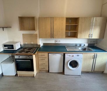 1 Bed Flat, Coplaw Street, G42 - Photo 6