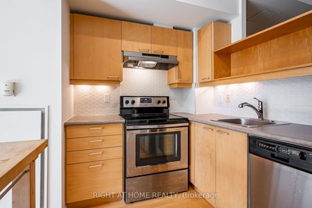 MoZo Lofts , #726 - Photo 5