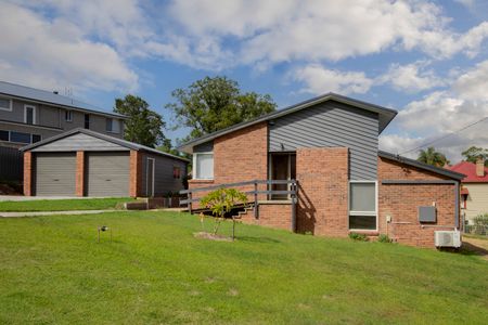 14B Eighth Street, Speers Point NSW 2284 - House For Rent | Domain - Photo 5