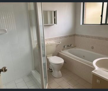 Outstanding Location!- Walk to Station & Shops - Photo 2