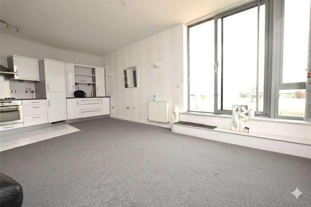 Lexicon Apartments, Mercury Gardens, Romford, RM1 - Photo 1