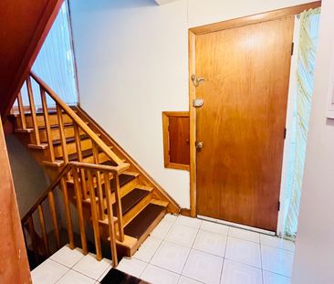 For Lease - 214 Queenslea Avenue Unit# 2nd floor Room1, Toronto, On... - Photo 3