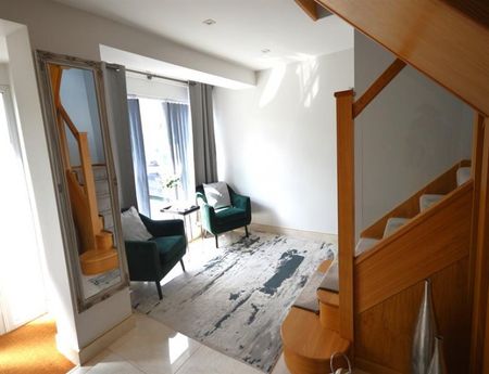 4 Bedroom Detached To Let - Photo 4