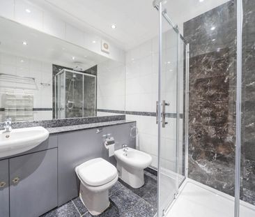 Bulstrode Court, Gerrards Cross,SL9 - Photo 4