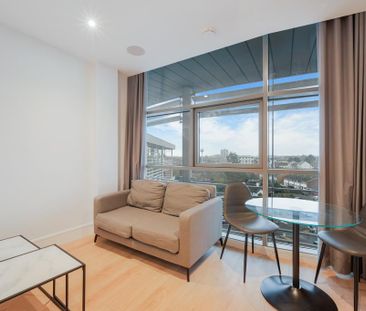 Studio to rent - Photo 1