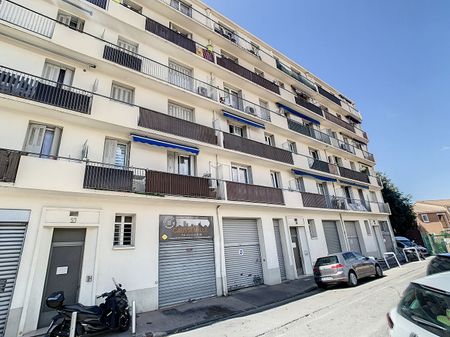 Appartement 3 pièces 57m2 MARSEILLE 14EME 750 euros - Photo 4