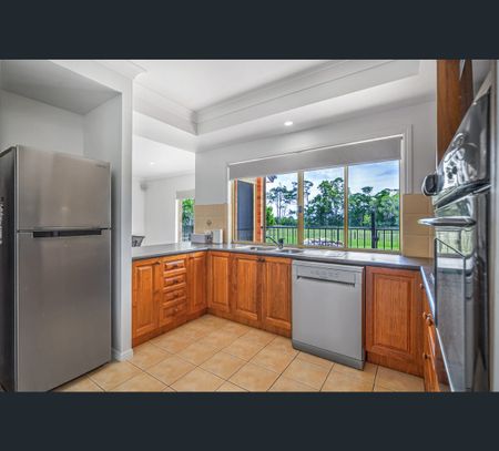 19 Ocean Park Drive, Dundowran Beach, Qld 4655 - Photo 5