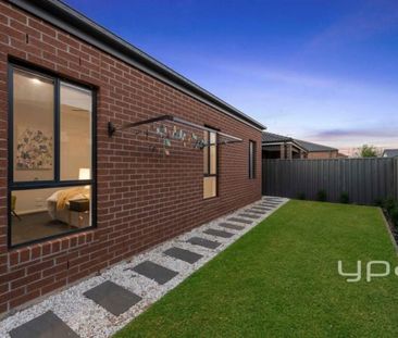 PROPERTY, UNDER APPLICATION - Stylish 4-Bedroom Home in Prime Strat... - Photo 1