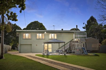 3 Bedroom House with 2 huge multi purpose rooms Contact Julie Sykes 0438 050 110 Weekly rent will increase to $750 on 25.1.2026 - Photo 5