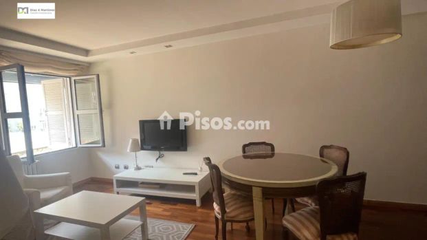 Apartamento en alquiler en Centro - Foto 1