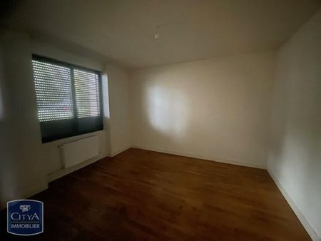 Location Appartement 3 pièces 62m² NIORT 79000 - Photo 3