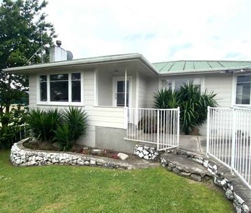 Three Bedroom Home In Gate Pa - Photo 4