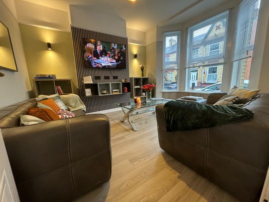 4 Bed Terraced House, Nicander Road, L18 - Photo 1