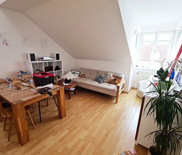 NASCHMARKT-NÄHE, FERNBLICK, 55 m2 Dachgeschoss mit Terrasse, Wohnkü... - Photo 1