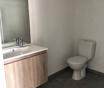 Location Appartement 2 pièces 40m² - Photo 3