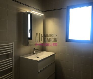 A LOUER - APPARTEMENT BEAUMES DE VENISE - 3 pièces 72.06m² - Photo 3