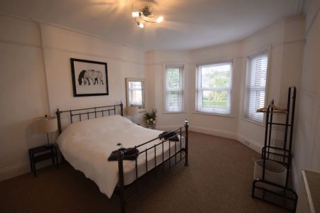 To Rent Pembroke Road, Westbourne, Bournemouth, BH4 £1,680 pcm Tenancy Info - Photo 2