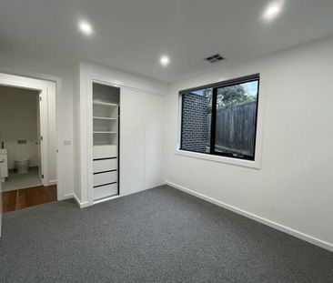 Brand New House - Photo 6