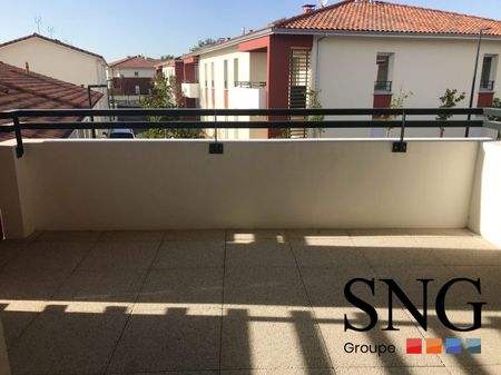 T3 AVEC BALCON ET PARKING - Photo 3