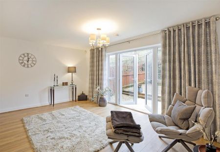 3 bedroom terraced house to rent - Photo 3