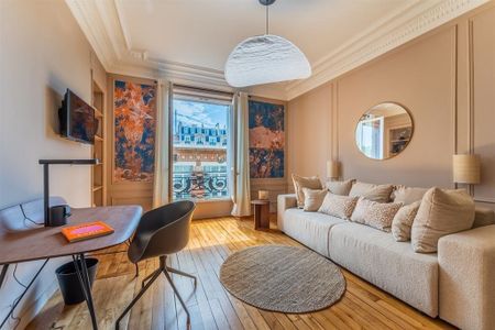 Location Appartement de luxe Paris 3 5 Pièces 150 m² - Photo 3