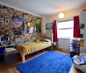 Upper Eastern Green Lane, Eastern Green, Coventry - Photo 3