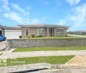 Modern, Neat & Tidy Family Home - Photo 6