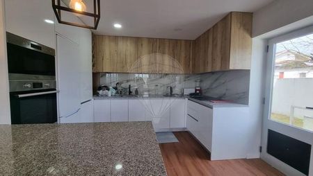 Moradia T4 - Photo 2