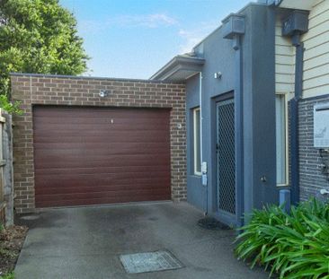 Stylish 1-Bedroom Unit with Private Courtyard in Reservoir - Photo 1