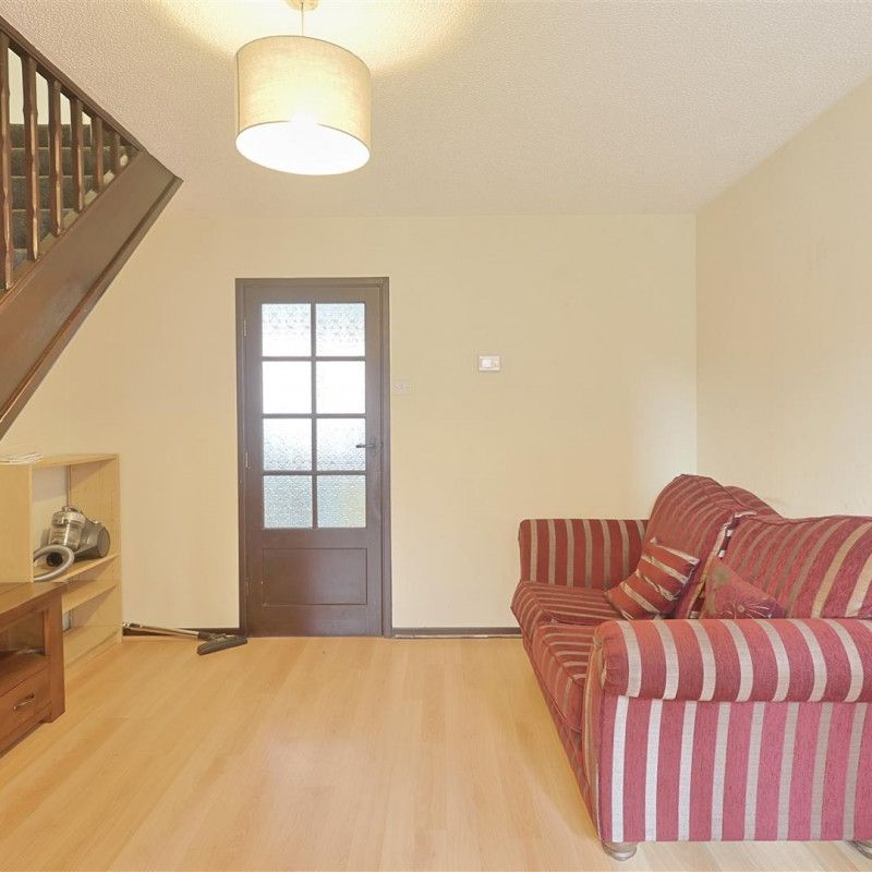 2 bedroom Student Terraced House to rent in Windmill Court, Newcastle Upon Tyne - Photo 1