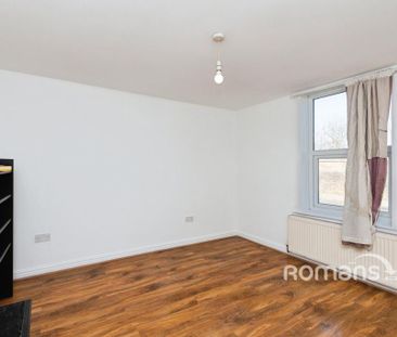 4 bedroom house to rent - Photo 2