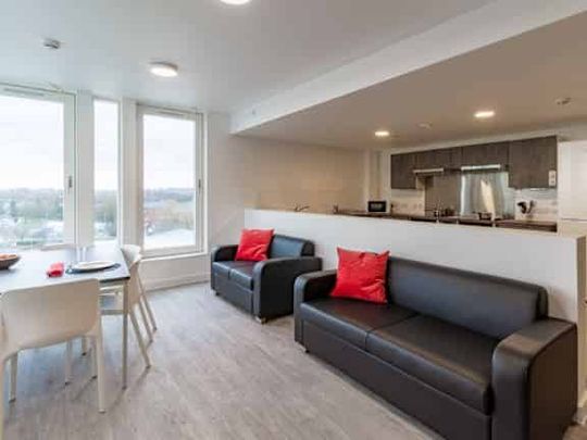 Standard Ensuite - Photo 1