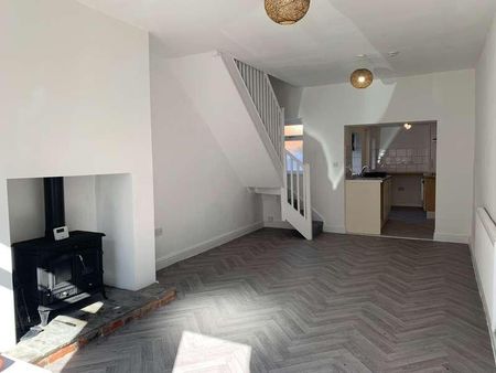 Danesbury Place, Blackpool, FY1 - Photo 2