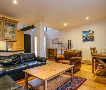 3 bedroom flat to rent - Photo 5