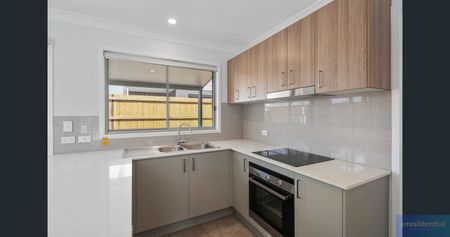 10/1 Dalvena Street, Marsden QLD 4132 - House For Rent | Domain - Photo 5