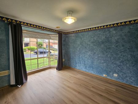 4 Parkinson Way, Roxburgh Park - Photo 4