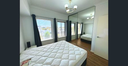 Partly Furnished Top Floor Apartment - Photo 5