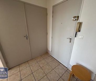 Location Appartement 1 pièce 38m² ST ETIENNE 42000 - Photo 3