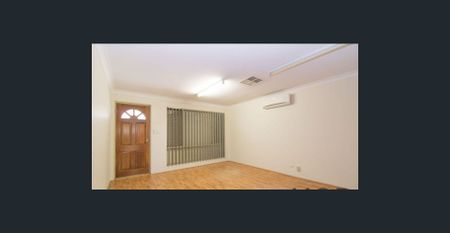 19 CHIDZEY DR, SEVILLE GROVE 3 BED HOUSE MIN 3MONTH LEASE - Photo 5