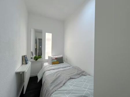 Calle de Federico Gutiérrez, Madrid, Community of Madrid 28027 - Photo 3