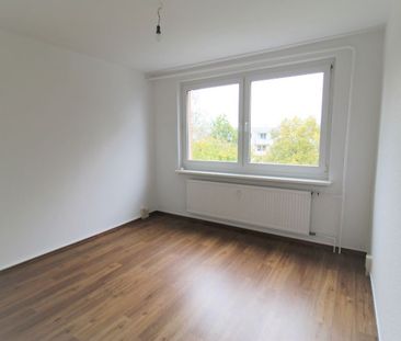 Einziehen und wohlfühlen! 3 Zimmer im 4. OG - Photo 4