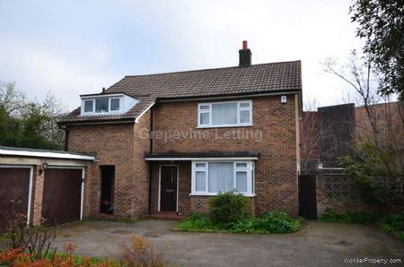 4 bedroom property to rent in London - Photo 2