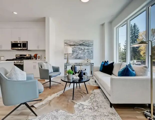 Capitol Hill Avas | 1740 22 Avenue Northwest, Calgary - Photo 1